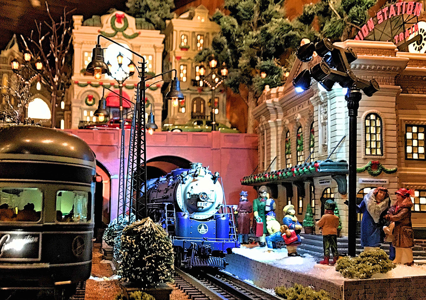 Department 56 Christmas in the City Village: Model Railroad Shop – Sparkle  Castle